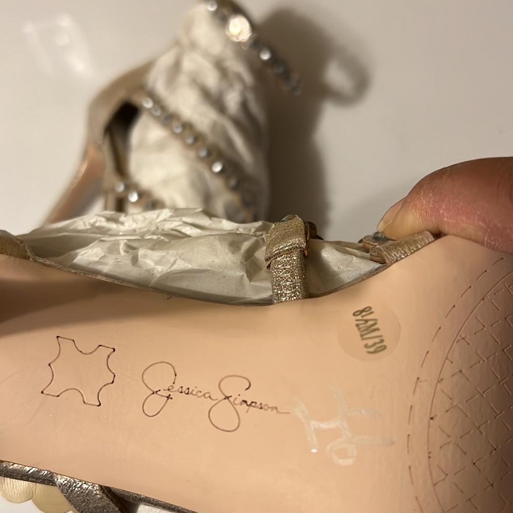 Women’s Jessica Simpson Heels - Picture 11 of 11